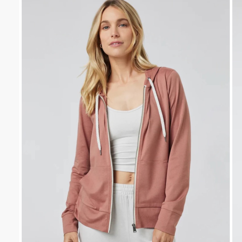 Vuori Halo Performance Hoodie in Tamarin Heather, Size Small